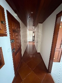 Apartamento T2 à venda na Rua Cidade de Castelo Branco