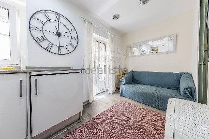 Apartamento T1 à venda no Beco dos Ramos