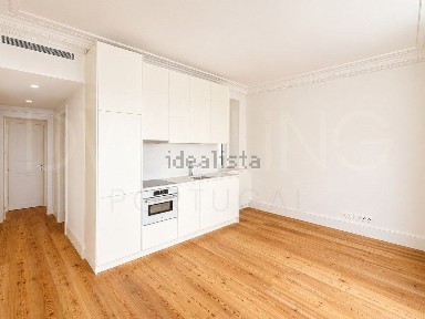 Apartamento T1 à venda na Avenida República