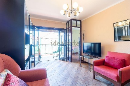 Apartamento T1 à venda na Rua Sara Afonso, 5