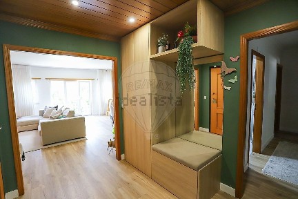 Apartamento T3 à venda na Penedo - Matarraque
