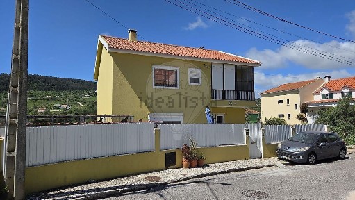 Moradia independente à venda em Alhandra - São João dos Montes - Calhandriz