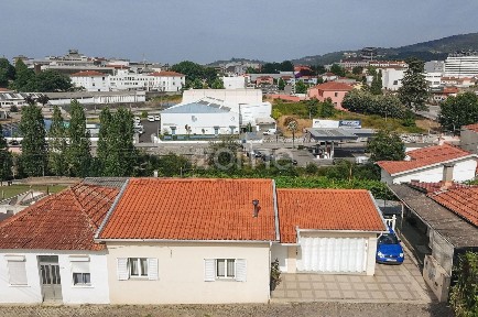 Santo Tirso - Couto - Burgães, Rua Fernão Lopes, 53