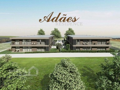 Apartamento T2 à venda em Adães