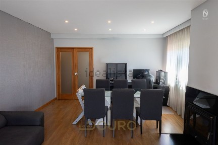 Apartamento T2 à venda em Sandim