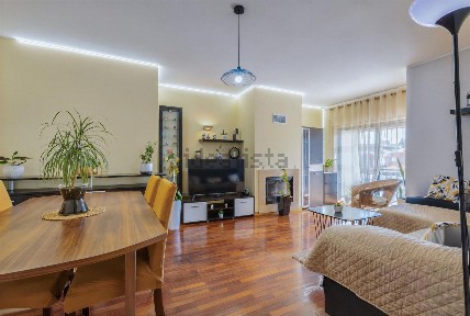 Apartamento T2 à venda na Rua das Águas Férreas