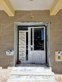 Apartamento T2 à venda na Rua Damião de Góis, 1689
