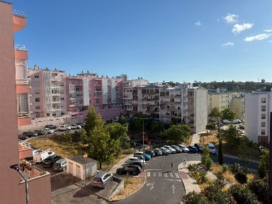 Apartamento T3 à venda no N10, 396 e