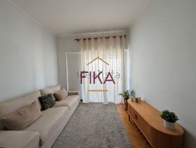 Apartamento T2 à venda na Quinta da Fidalga - Quinta do Outeiro - Murtinheira