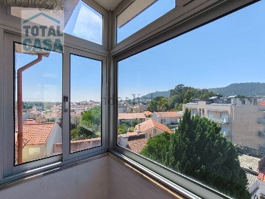 Arrendamento de apartamento T3 na Meadela