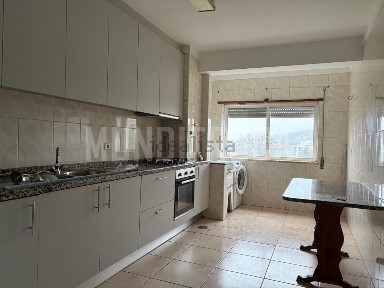 Arrendamento de apartamento T3 em Gualtar