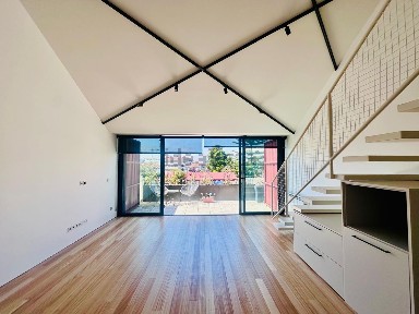 Arrendamento de apartamento T2 na Rua Jorge Reinel