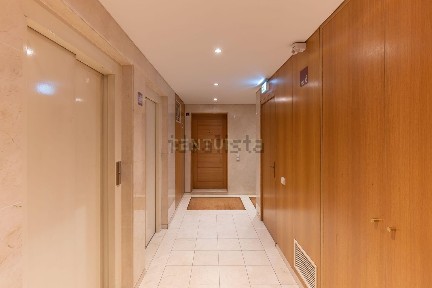 Arrendamento de apartamento T2 na Rua Ruben a, 101