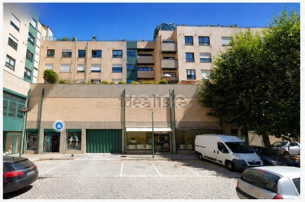 Arrendamento de apartamento T1 na Rua das Andresas, 112