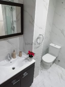 Arrendamento de apartamento T1 na Rua de Santo Ildefonso