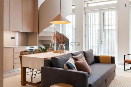 Arrendamento de apartamento T2 na Rua São Pedro de Miragaia