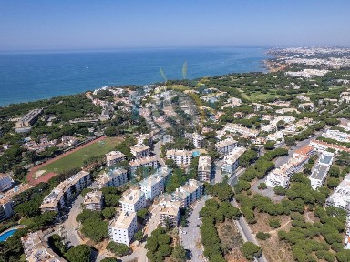 Apartamento T1 à venda na Praceta Pinhal, 37