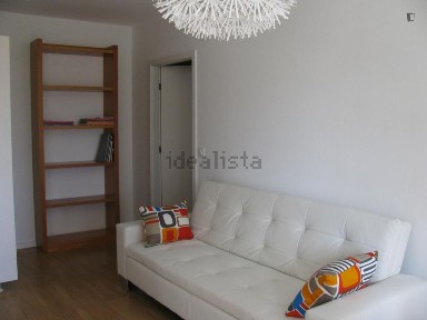 Arrendamento de apartamento T1 na Avenida Álvaro Pais