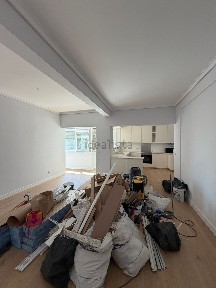 Arrendamento de apartamento T4 na Rua de Campolide