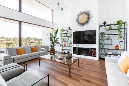 Arrendamento de apartamento T4 na Rua do Lago de Prata, 12