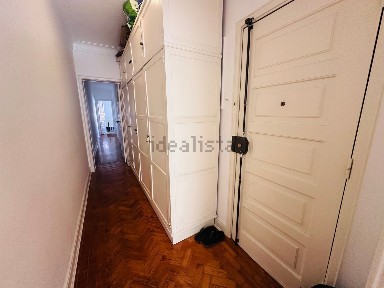 Arrendamento de apartamento T2 na Rua Portugal Durão, 12