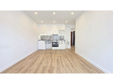 Apartamento T3 à venda na Rua Avelino Salgado de Oliveira