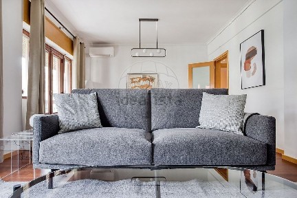 Apartamento T4 à venda na Avenida Visconde de Valmor