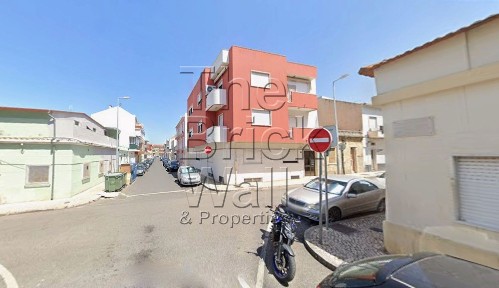 Apartamento T3 à venda em Falagueira-Venda Nova
