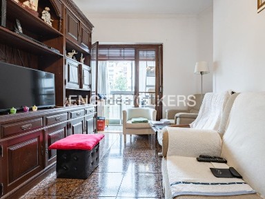 Apartamento T2 à venda em Sacavém e Prior Velho