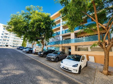 Arrendamento de apartamento T3 na Rua Drummond de Andrade