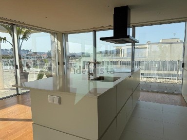 Apartamento T4 à venda em Barcelinhos