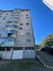 Apartamento T3 à venda em Azurém