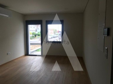 Arrendamento de apartamento T1 na Rua de Aires Barbosa