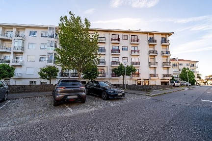 Apartamento T3 à venda na Rua da Igreja, 579