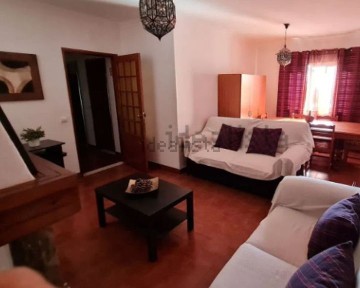 Arrendamento de apartamento T3 na Rua Bartolomeu Dias
