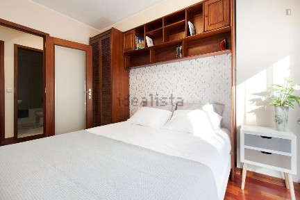 Arrendamento de apartamento T1 na Rua de Santos Pousada