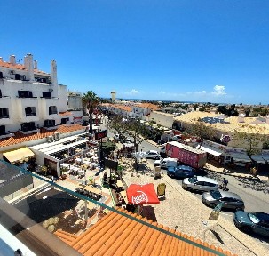 Apartamento T1 à venda na Avenida Sá Carneiro