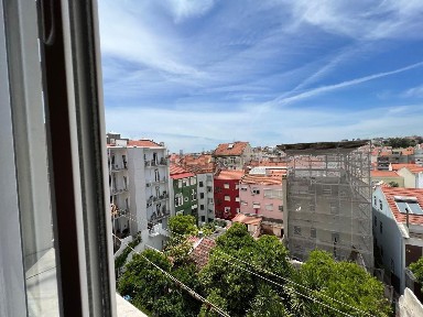 Arrendamento de apartamento T1 na Rua Poeta Mílton