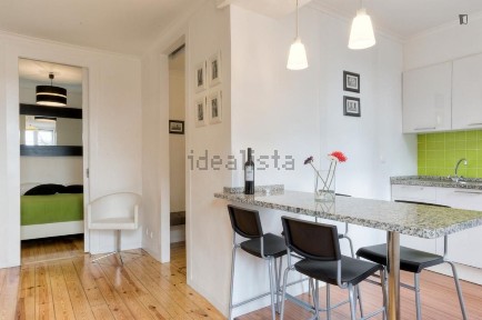 Arrendamento de apartamento T2 no Largo de São Martinho