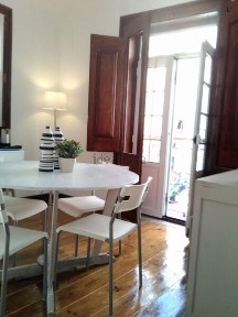 Arrendamento de apartamento T1 na Rua da Misericórdia