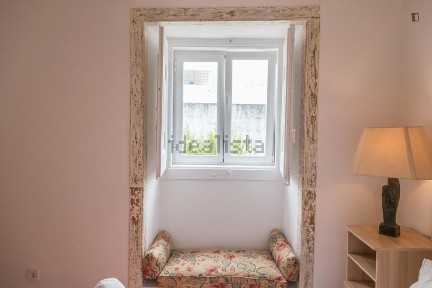 Arrendamento de apartamento T2 na Rua Câmara Pestana
