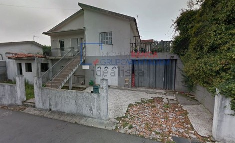 Moradia independente à venda em Louro