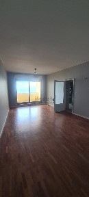 Arrendamento de apartamento T4 na Rua da Senhora da Luz