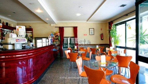 Espaço comercial à venda em São Paio Arcos Valdevez