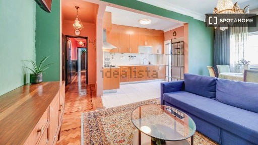 Arrendamento de apartamento T2 na Rua João do Nascimento Costa