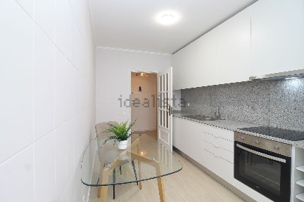 Apartamento T2 à venda na Rua Doutor Joaquim Nogueira dos Santos