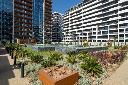 Arrendamento de duplex na Rua da Qt.ª das Romeiras, 10