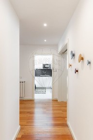 Arrendamento de apartamento T3 na Rua Luz Soriano