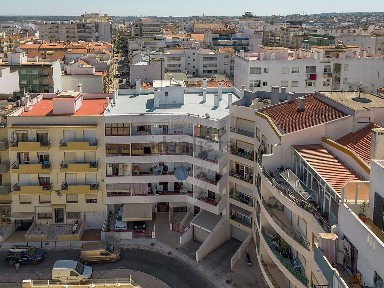 Apartamento T1 à venda na Rua Bento de Jesus Caraça