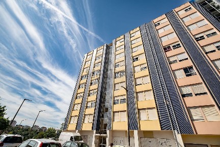 Apartamento T3 à venda no Largo Sindicatos